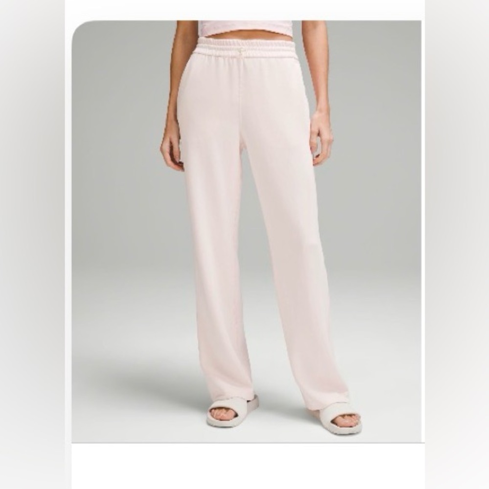lululemon athletica Straight Leg Pants in Pale Pink